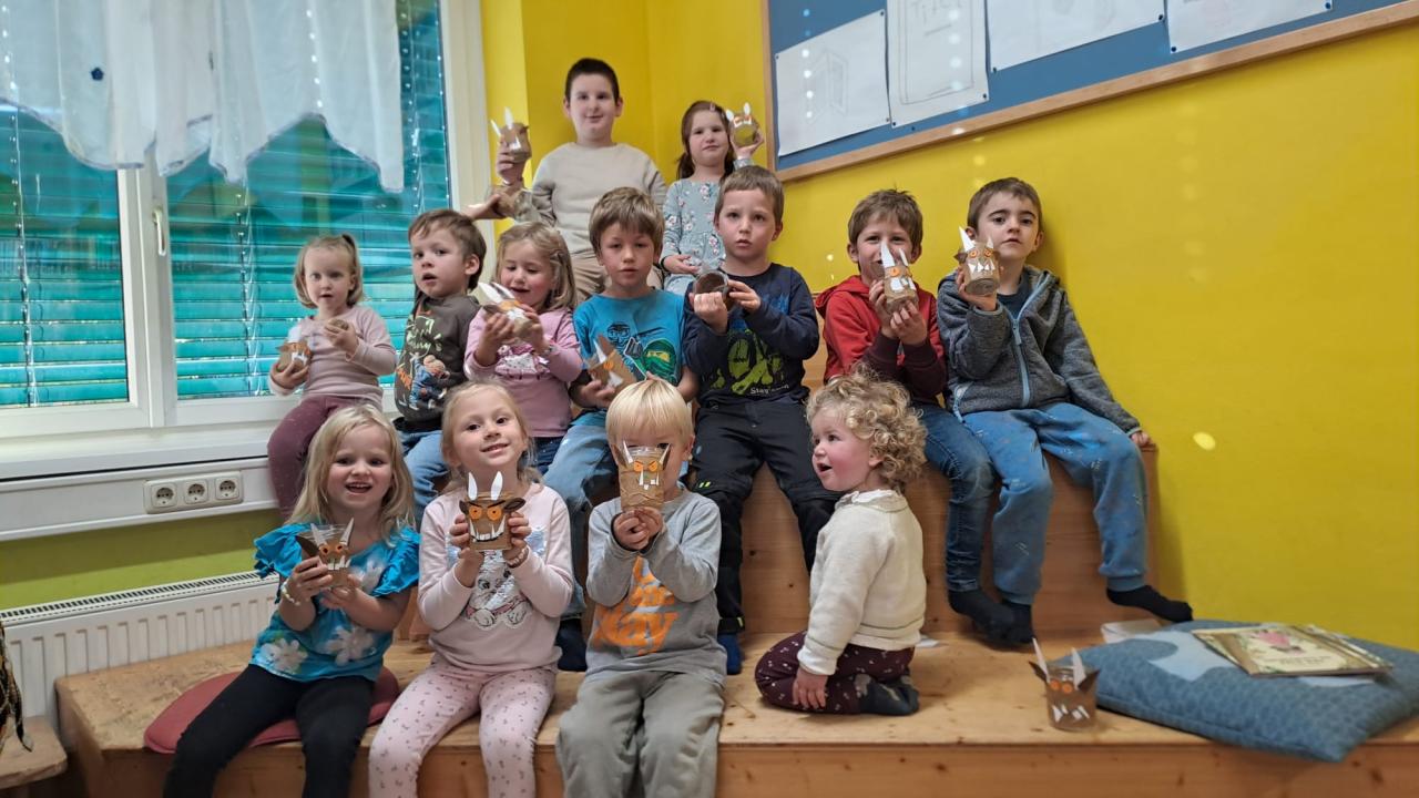 Abschlussfoto mit den Grüffelo-Laternen